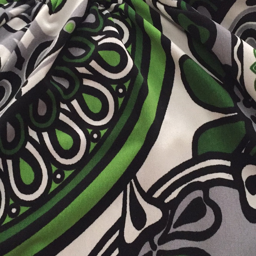 Dress - Picture 4 of 4